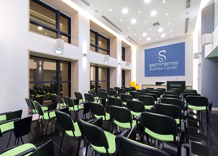 Semiramis City Hotel